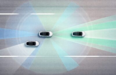 Autoritatea americană pentru siguranța rutieră investighează 3,2 milioane de mașini Tesla