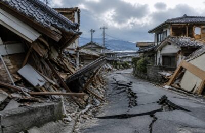 Cutremur de magnitudine 7,1 în Japonia. Zeci de persoane sunt prinse sub dărâmăturile unui centru comercial