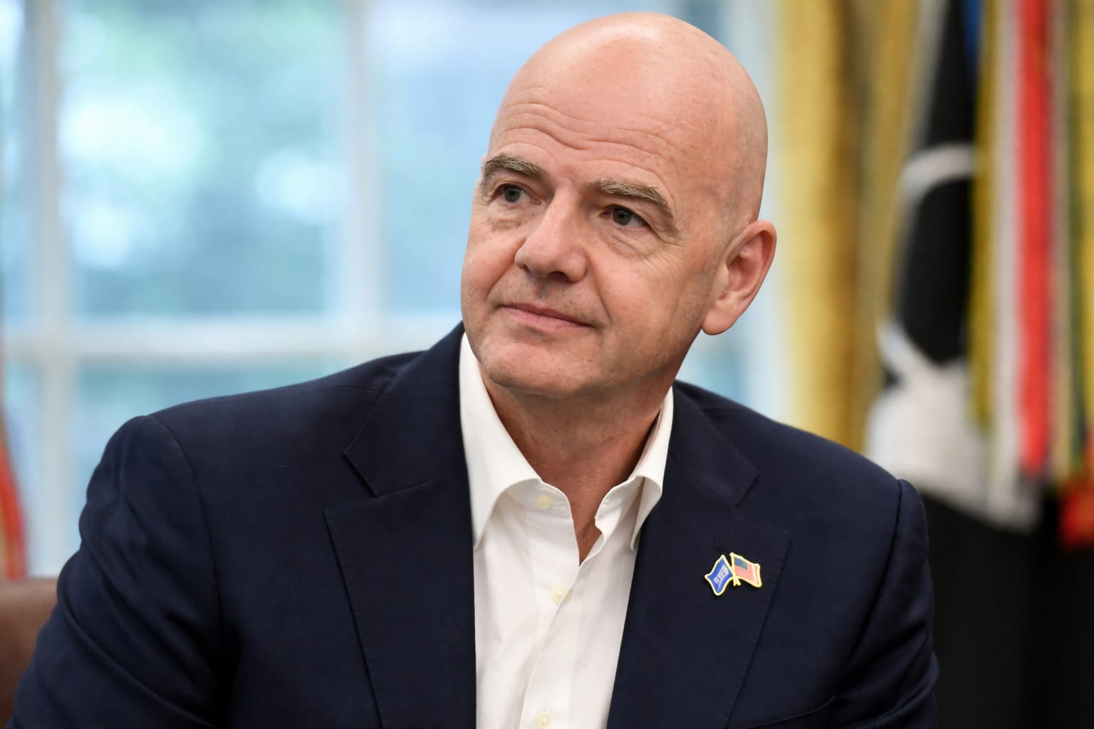 FIFA propune vânzarea unei părți din Cupa Mondială pentru 4.2 miliarde de dolari iar UEFA amenință cu boicotul