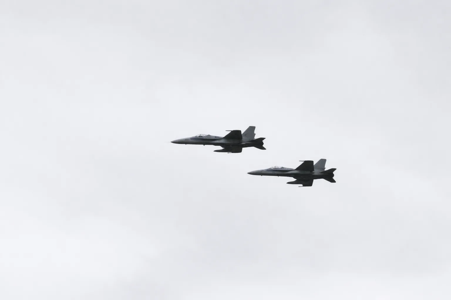 O nouă alertă aeriană în Tulcea după detectarea unei ținte la granița cu Ucraina. Avioane F-18 spaniole au fost ridicate de la sol
