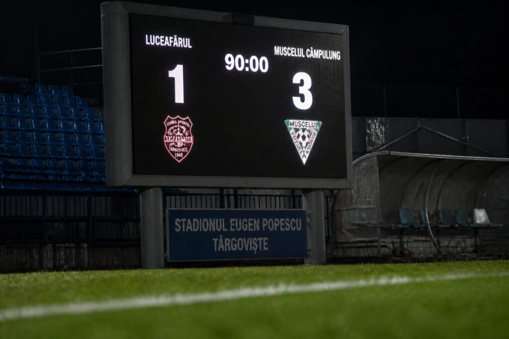 FCSB a pierdut al doilea meci consecutiv în Superligă după 1-3 cu UTA Arad