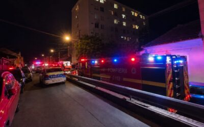 Un incendiu a dus la evacuarea căminului 17 din campusul Hașdeu. Pompierii au scos 13 studenți din clădire
