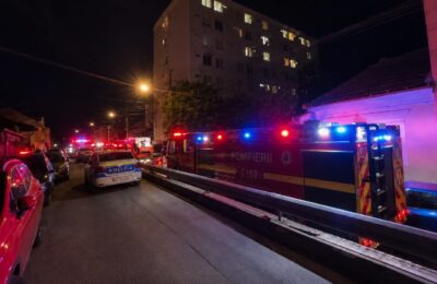 Un incendiu a dus la evacuarea căminului 17 din campusul Hașdeu. Pompierii au scos 13 studenți din clădire
