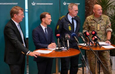 Armata daneză admite că soldații ar fi putut trage în timp ce trecea un avion civil