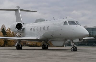 Un avion suedez de informații a decolat de la Otopeni pentru a supraveghea Marea Neagră
